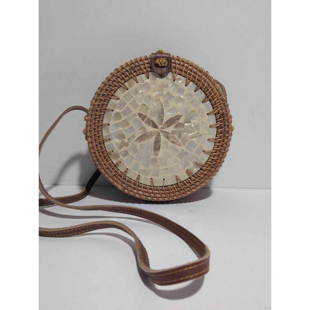 Rattan Handcrafted Mother Of Pearl Shell Round Bucket bag Crossbody Leather